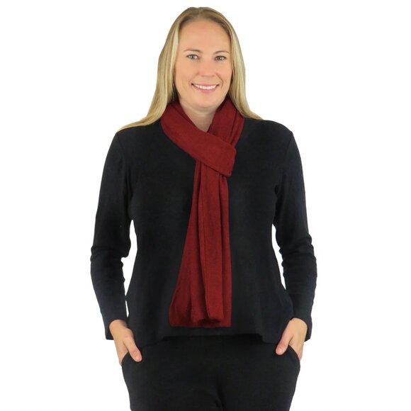 La Cera Red Scarf with bag - Picture 6 of 6